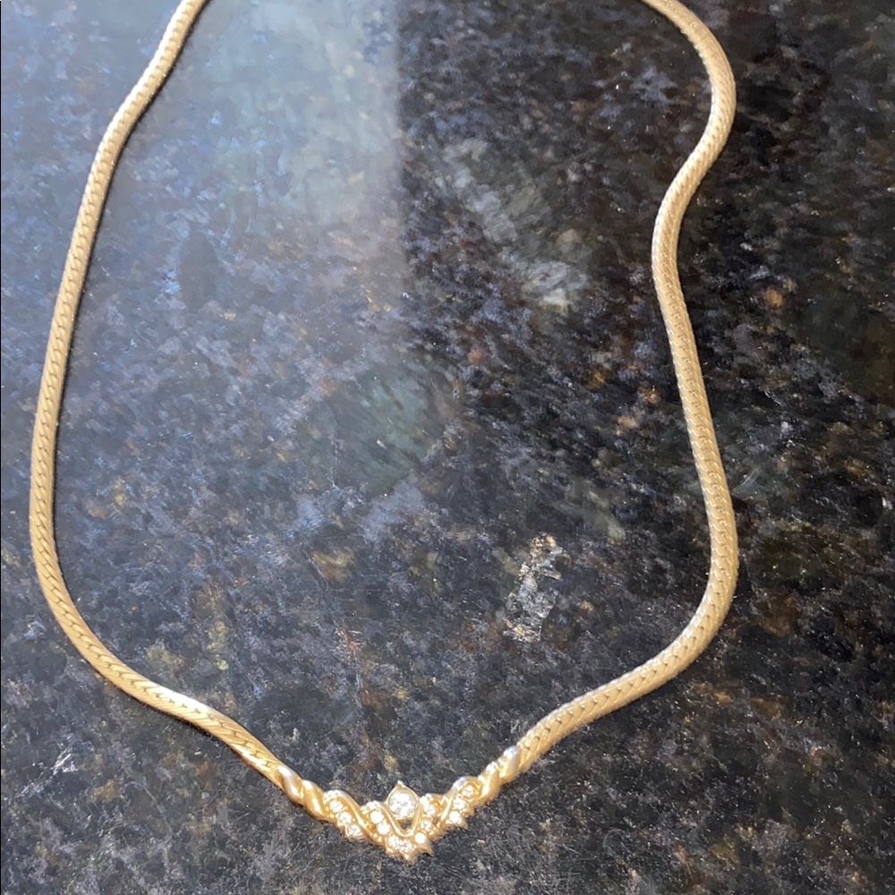 Elegant Gold Necklace with Crystal Accent